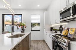 Last Minute Deals, Ideal central location