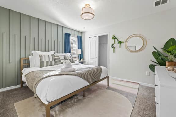 Disney Getaway w/ Pool & Hot Tub + Game Room, BBQ